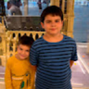 Meet your Posher, Monica